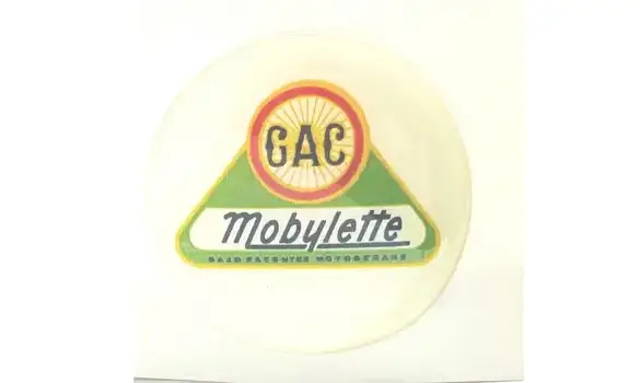 Escudo Frontal GAC Mobylette Resina